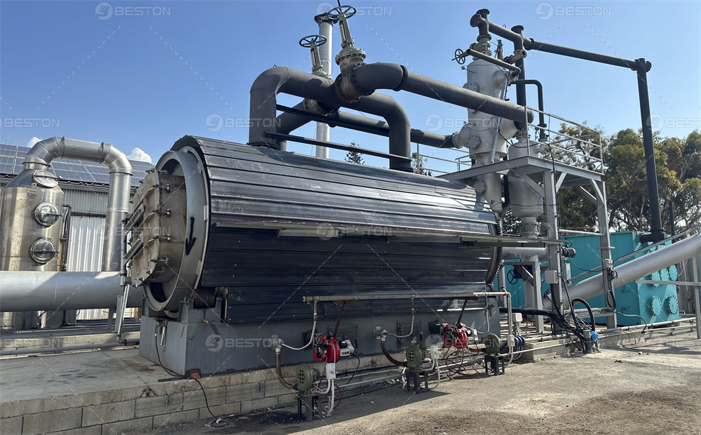 塞浦路斯BLJ-6廢塑料煉油設(shè)備運行