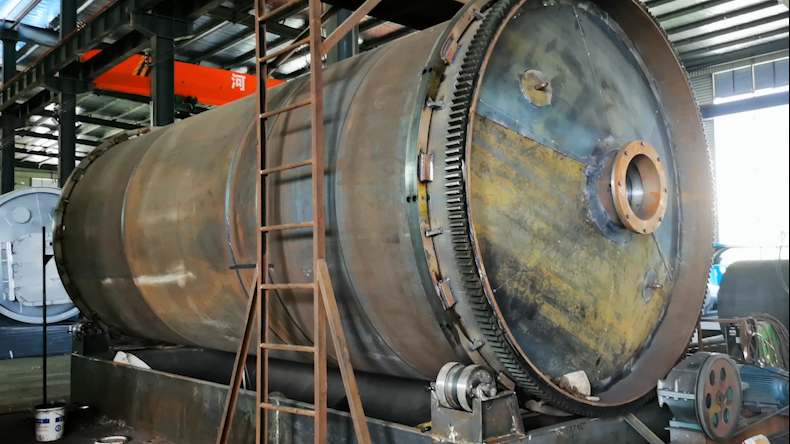 廢輪胎裂解產(chǎn)物有炭黑嗎？輪胎裂解炭黑有什么用